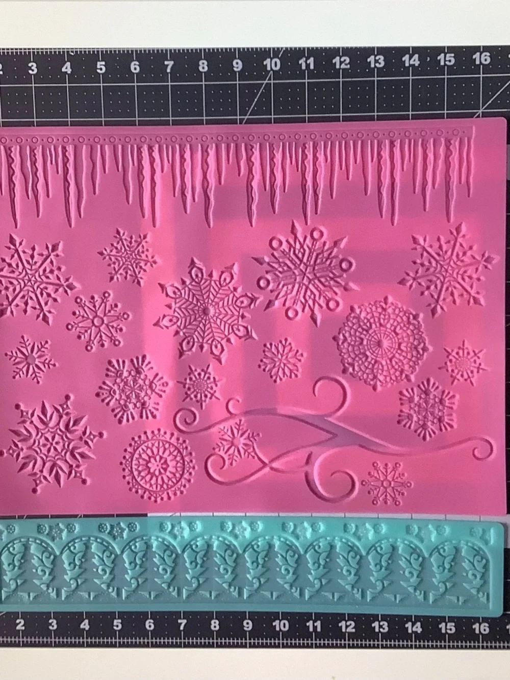 Christmas Large Size Silicone Cake Decorating Mold 3D Food Grade Silicone, 2 pcs